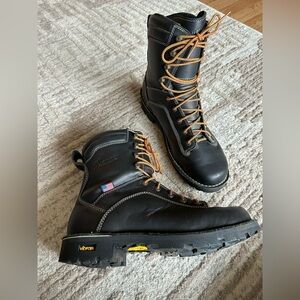 Men's Danner 8" Quarry USA Met Guard Alloy Toe Waterproof Boots